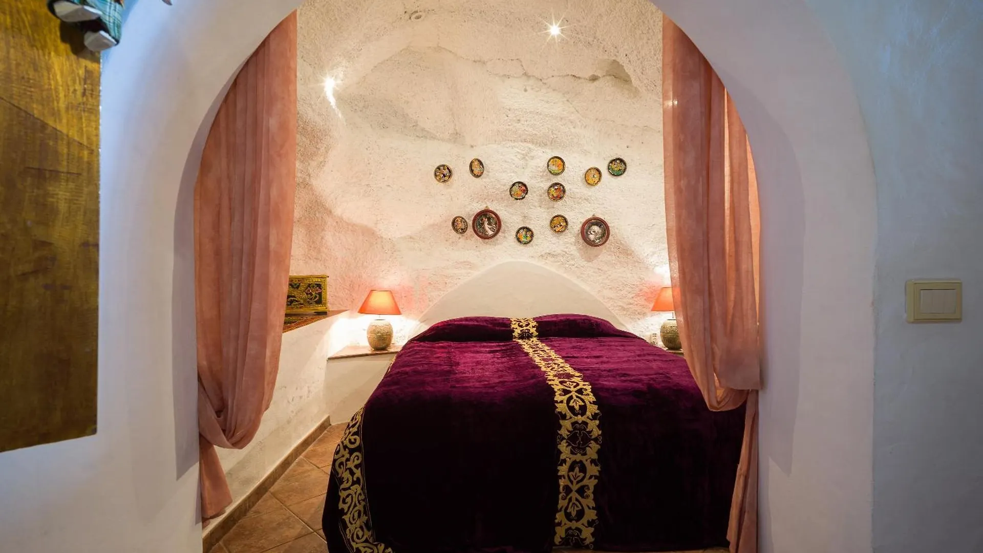 Castillo Lanzarote Villa Bentley - Luxury Villa -Sleep In A Volcanic Cave Tías İspanya