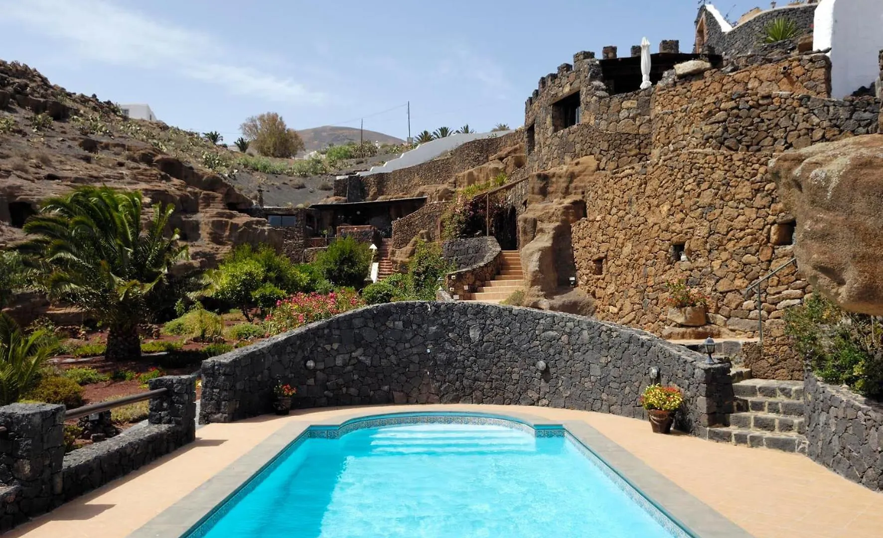 Castillo Lanzarote Villa Bentley - Luxury Villa -Sleep In A Volcanic Cave Tías 0*,