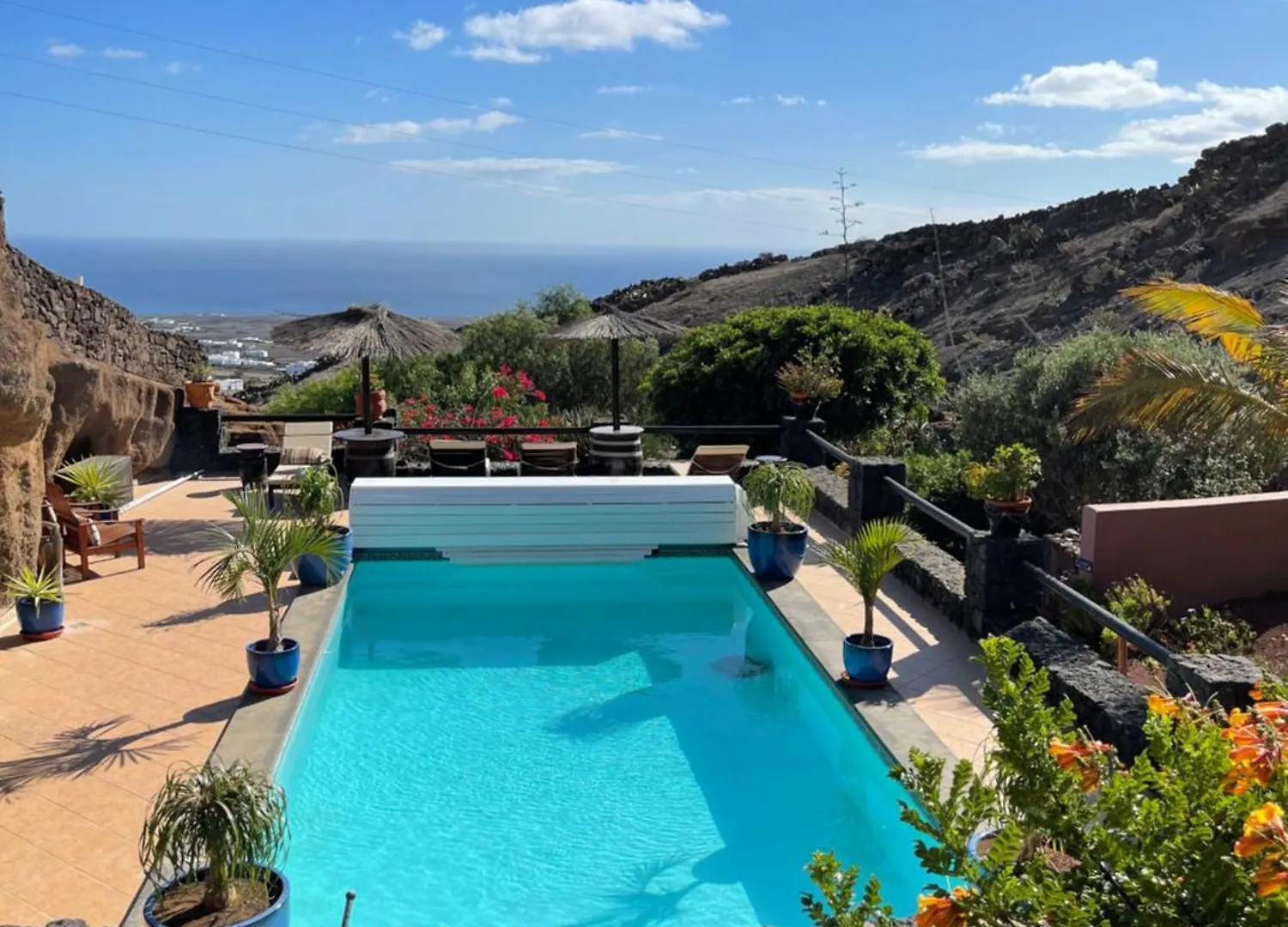 Apartment Castillo Lanzarote Villa Bentley - Luxury Villa -Sleep In A Volcanic Cave Tias