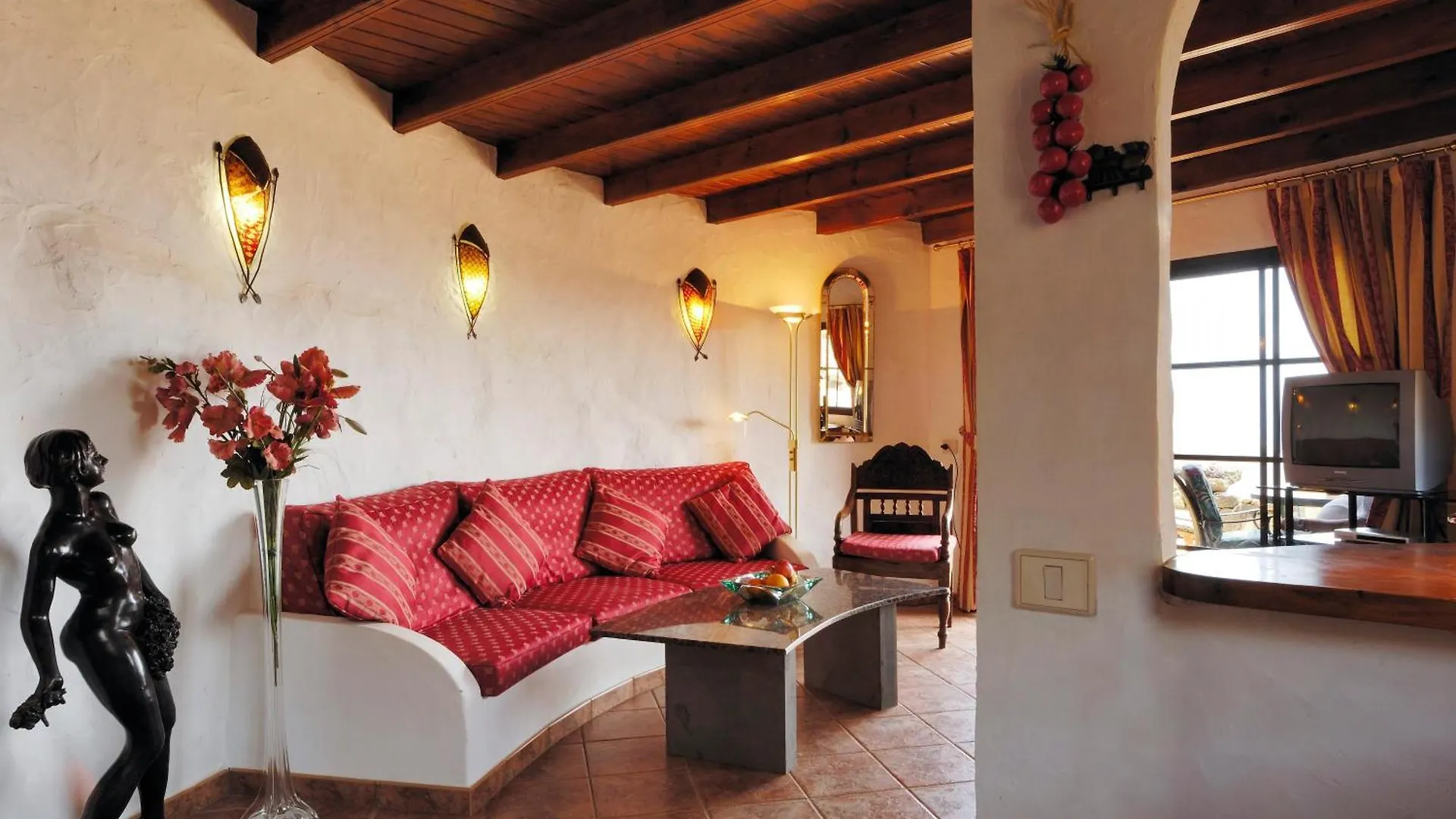 Castillo Lanzarote Villa Bentley - Luxury Villa -Sleep In A Volcanic Cave Tias 0*,  Spain